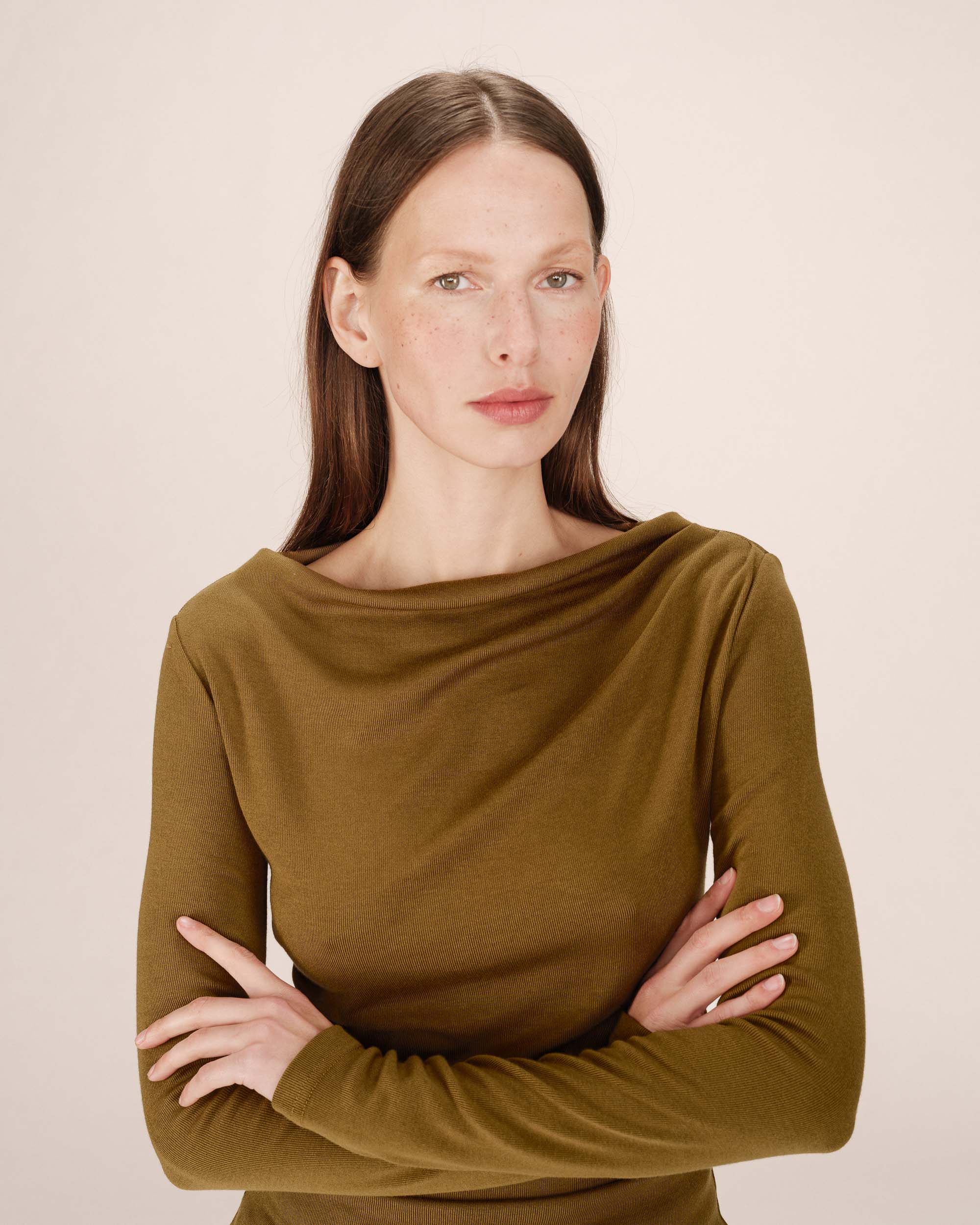 FW2517138-OLIVE_e6d288fe-4f89-4287-a97f-a85dc49f49b8