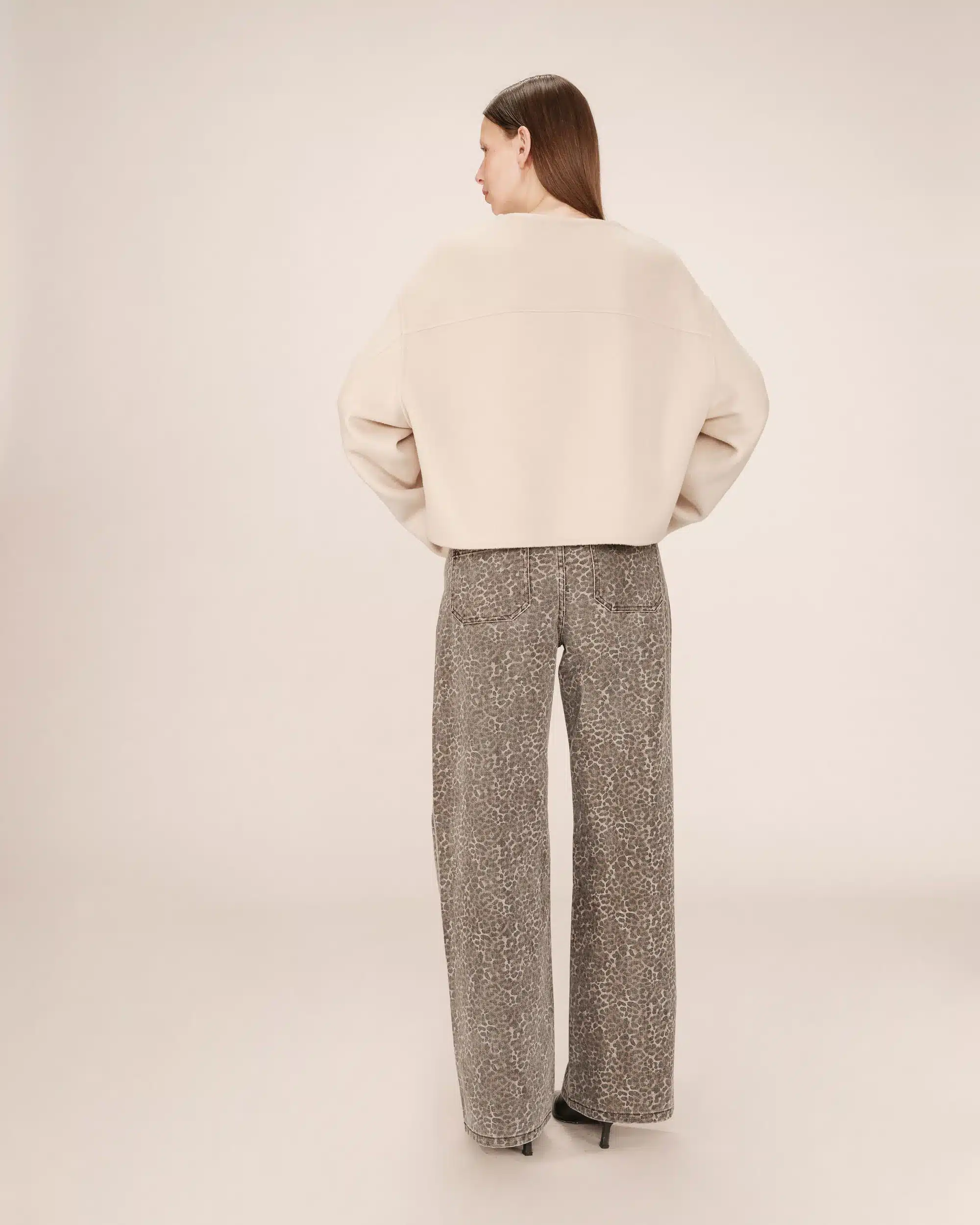 FW2519012-GREIGE___P6_25b0e174-cde2-4a6c-835b-84cd65e62408