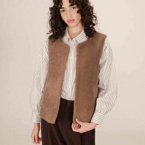 Veste en faux shearling taupe Sinatra - Grace & Mila