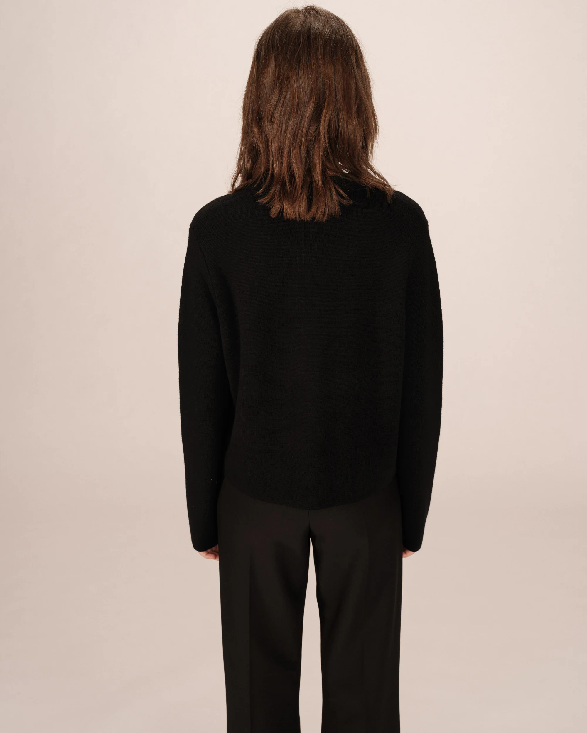 FW2517072-NOIR___P5_dbb4a6f9-c90e-4c18-b7b2-d422df0a3939