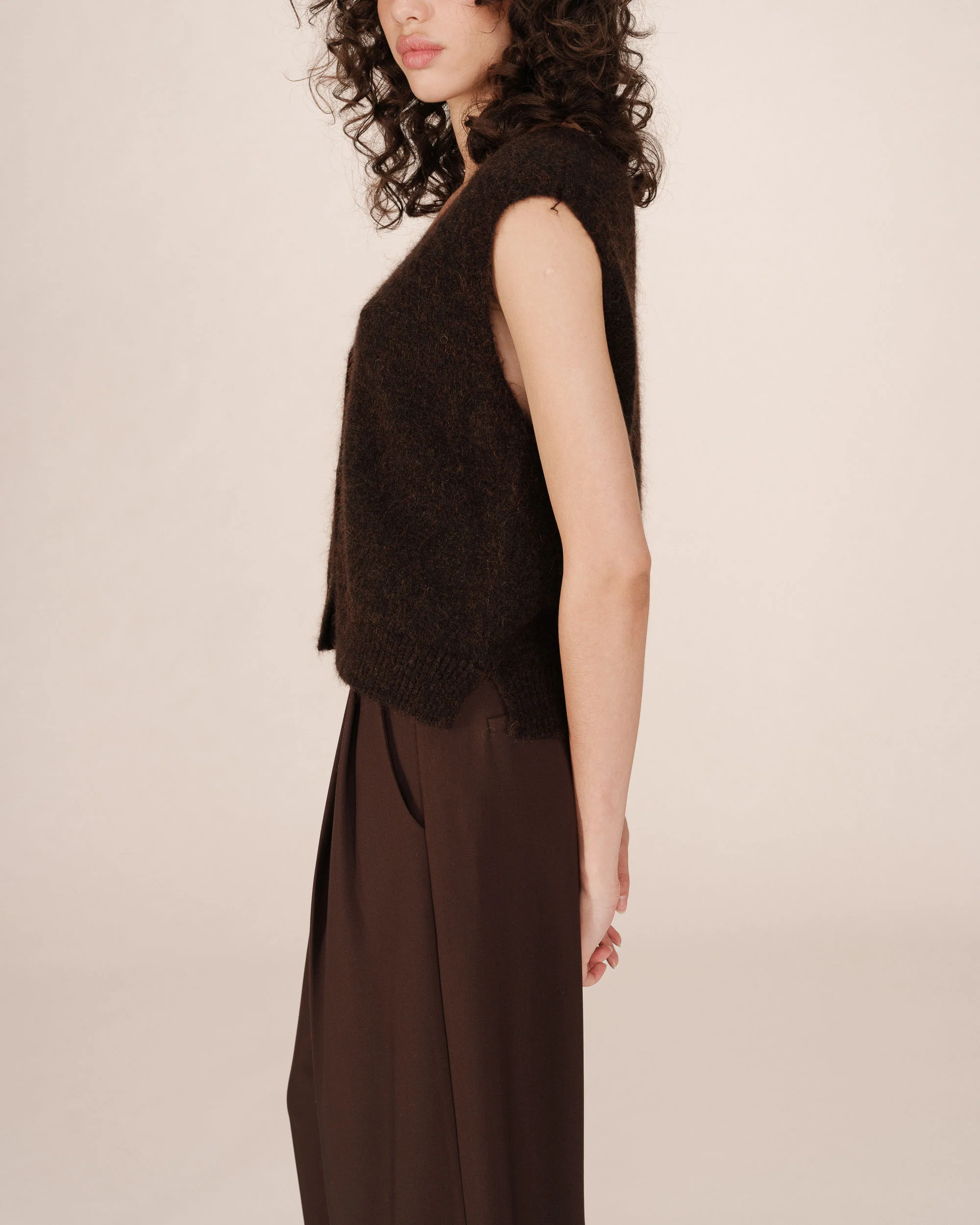 FW2517108-CHOCOLAT___P4_51535a31-3a54-4587-b83e-bf41908ea8f5