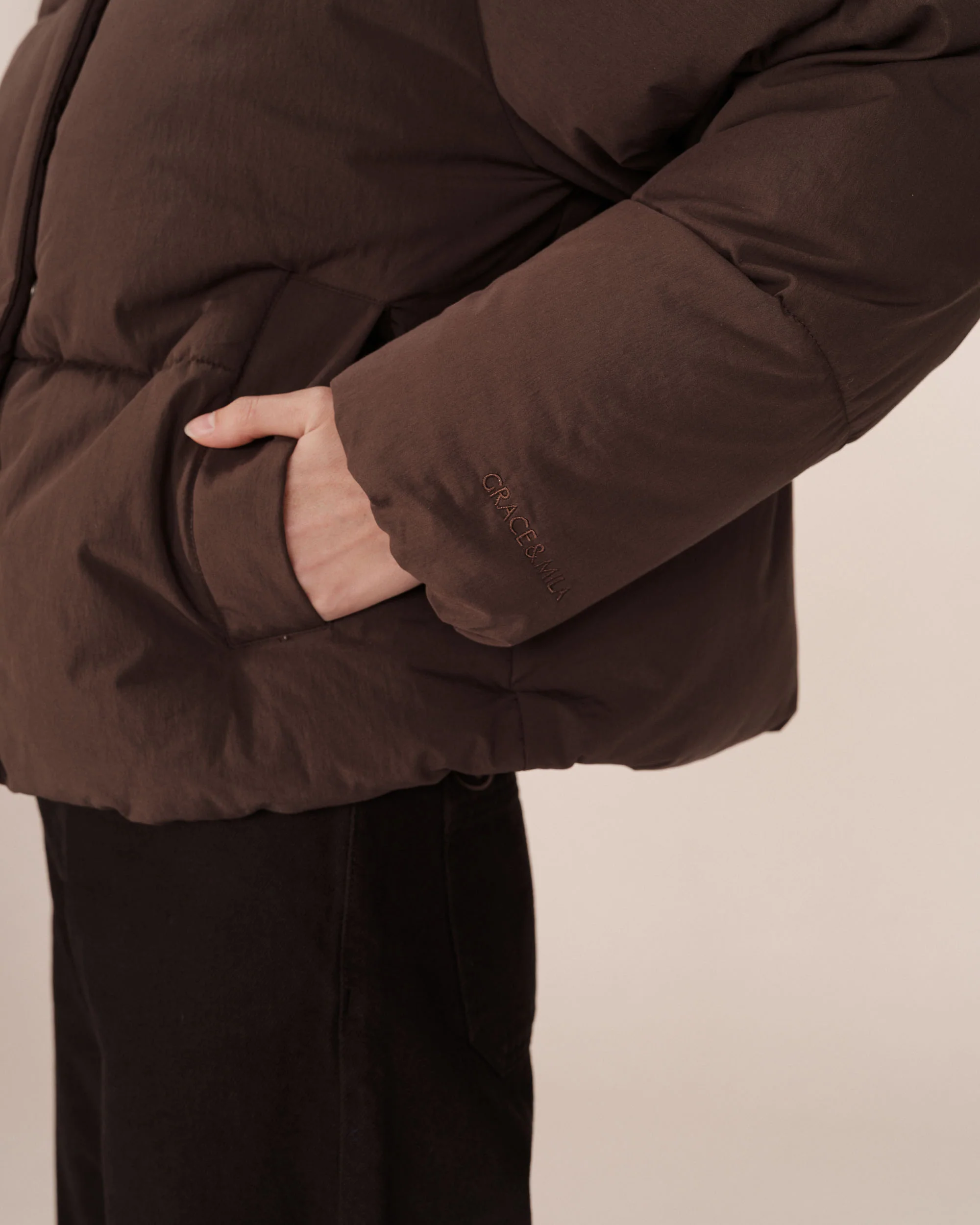 FW2519017-CHOCOLAT___P3_49633c08-0e91-47b0-bbbe-f42b0eca3e63