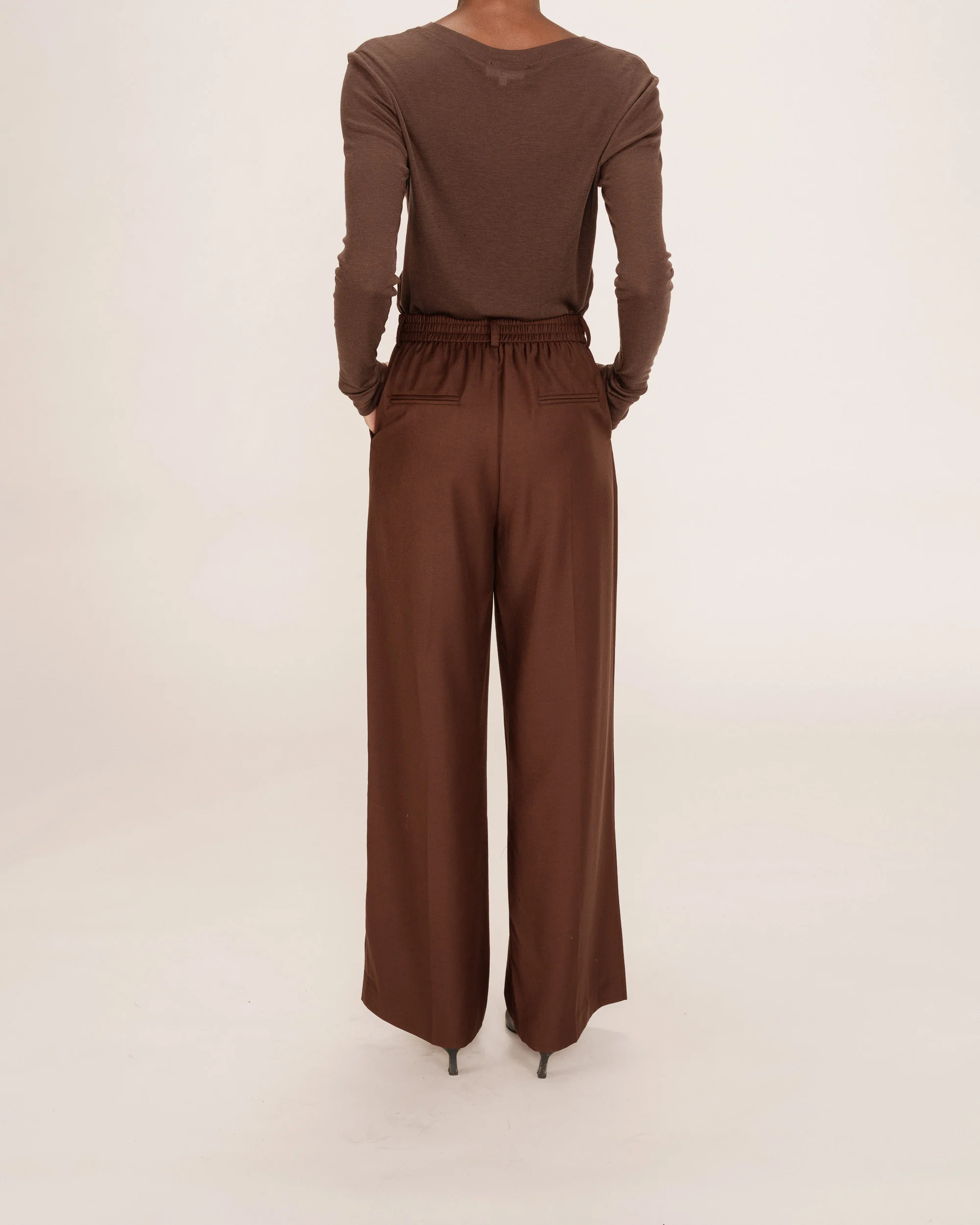 FW2523028-CHOCOLAT___P3