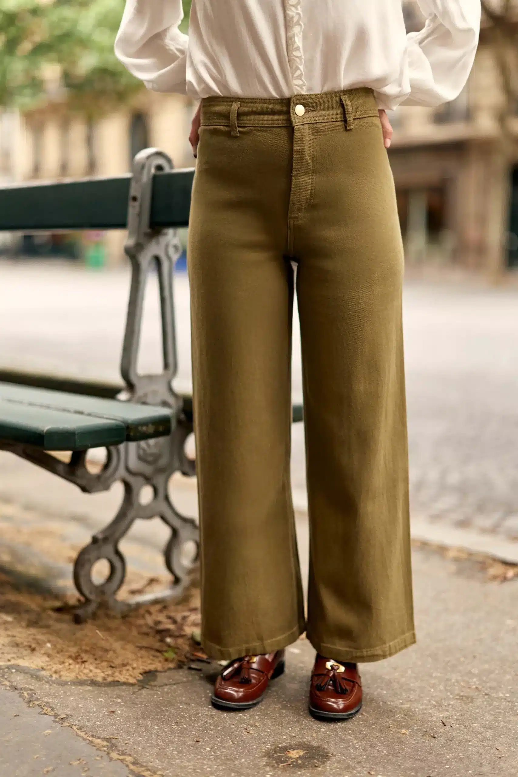 PAPHOS-KAKI-pantalon_P1_b5da5828-f33e-4a32-b3ba-e902da2e05bb