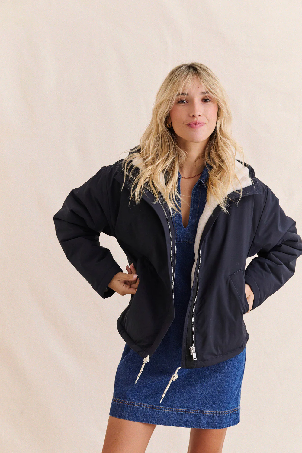 25AH029ROBERAVENBLEUSTONE_25AH040_2PARKAGUZMANIABLEUNUIT1_1200x