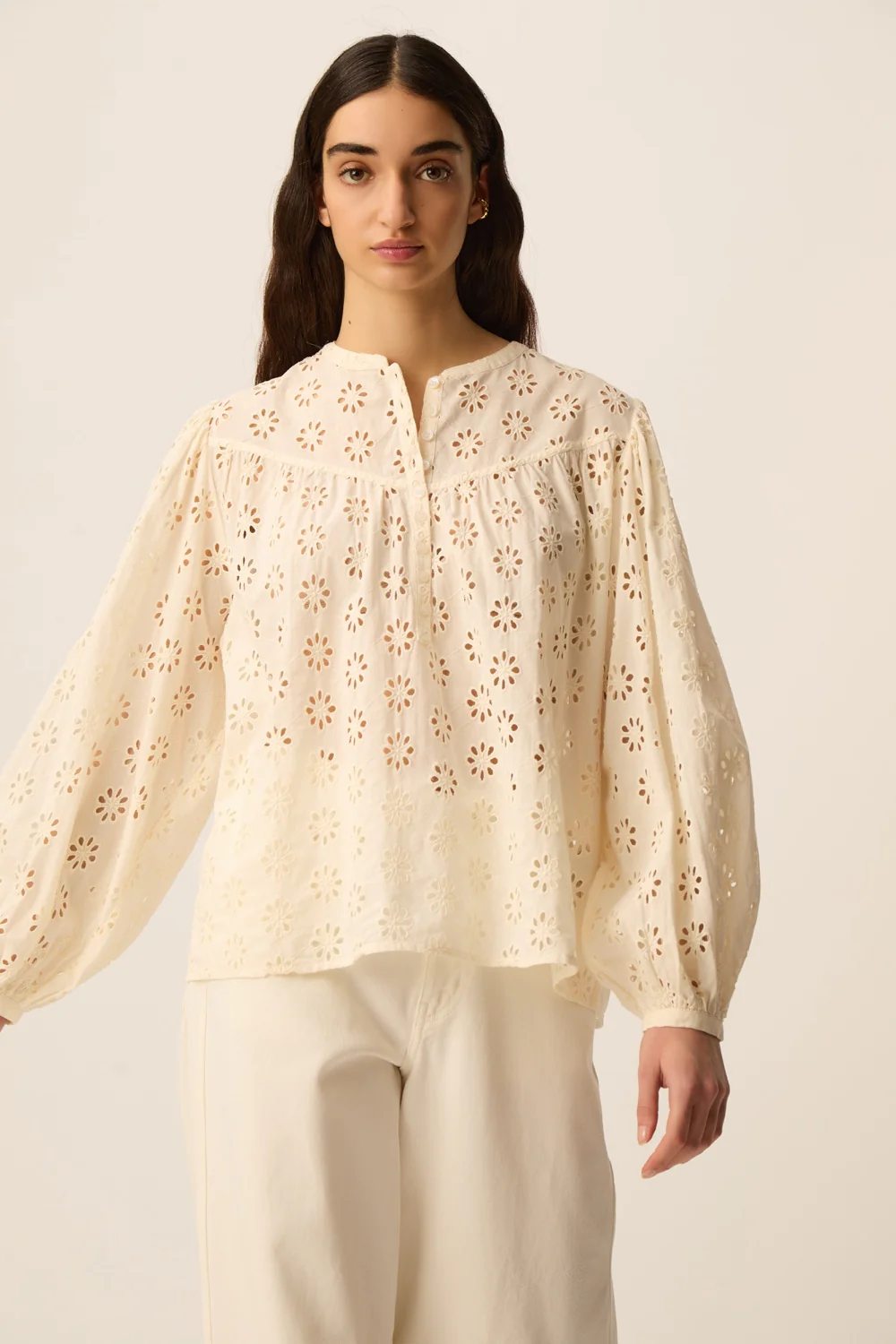 1E260412_00P-CREME-1